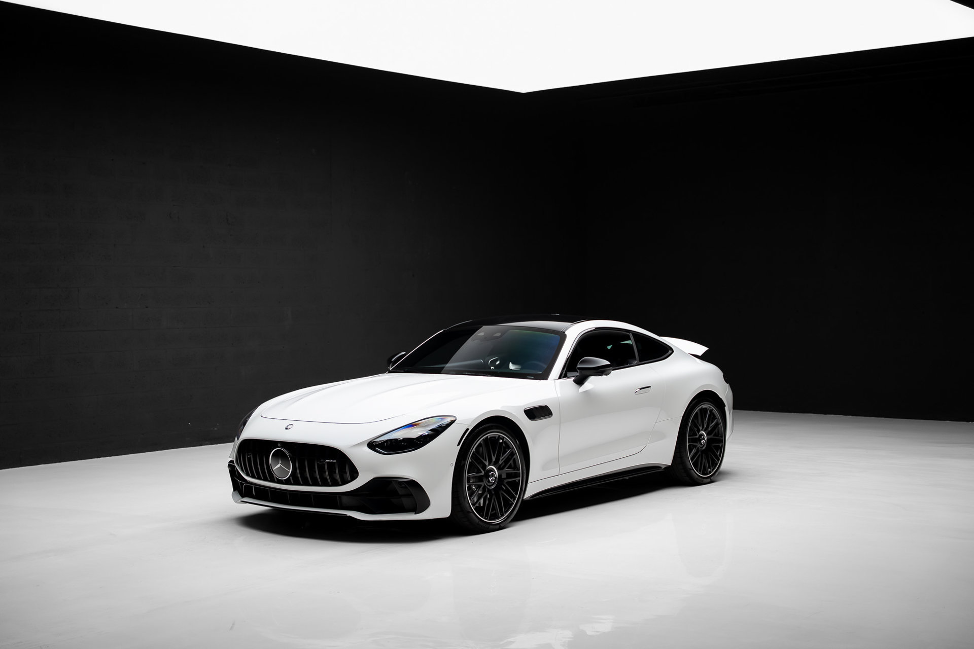 Used 2025 Mercedes-Benz AMG GT 43 w/ Driver Assistance Package image 4