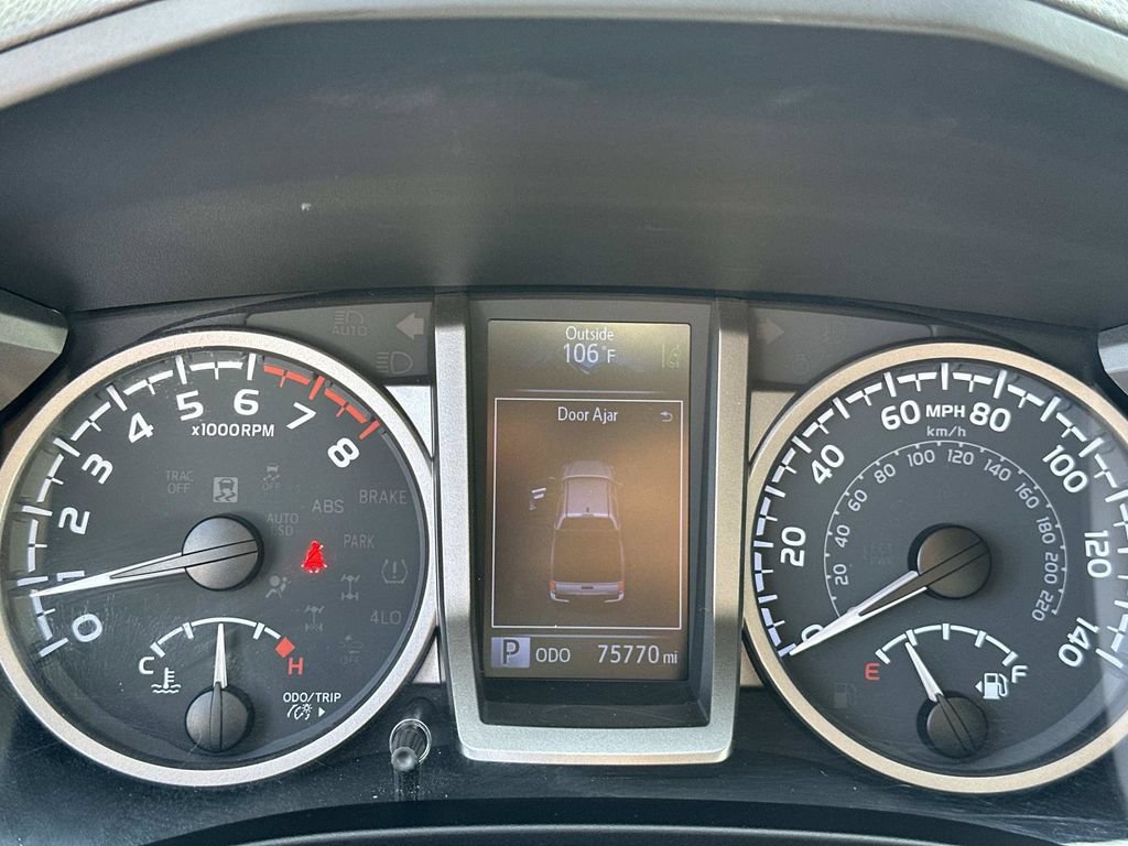 Used 2020 Toyota Tacoma SR5 AWD/4WD image 23