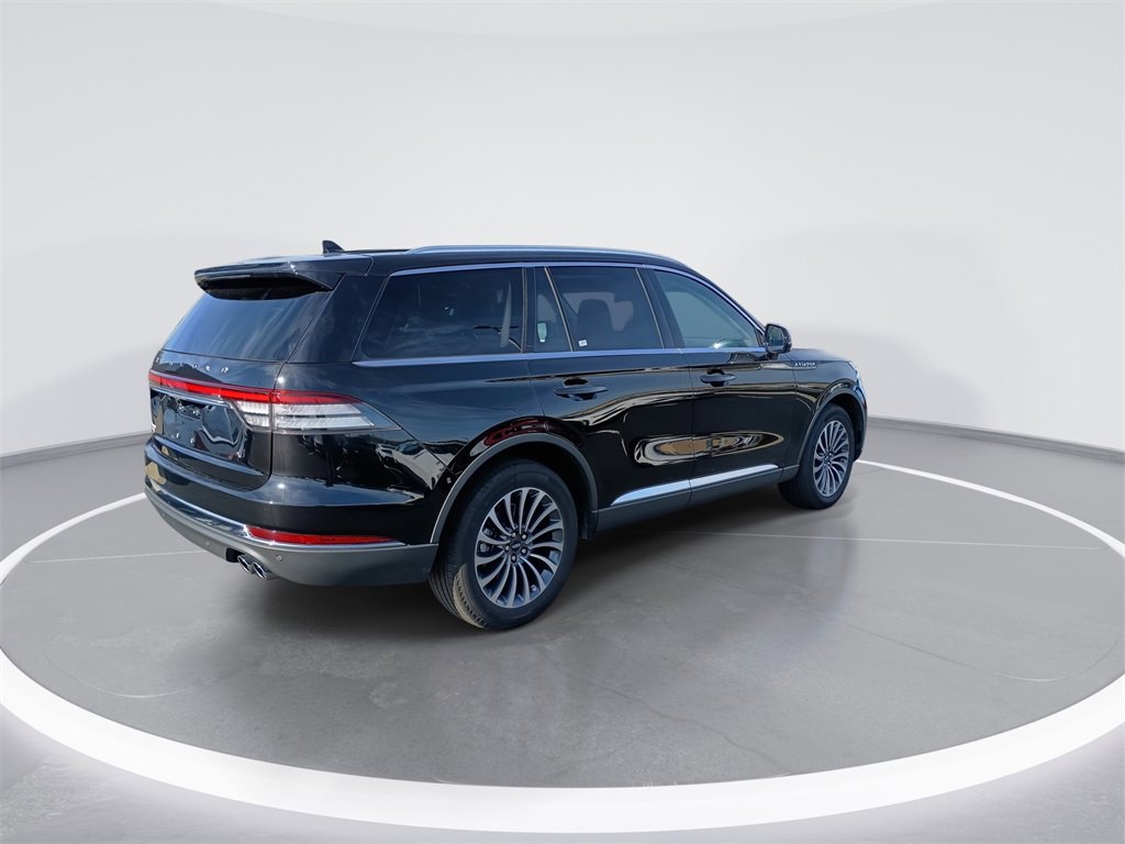 Used 2024 Lincoln Aviator Premiere w/ Premium Package image 8