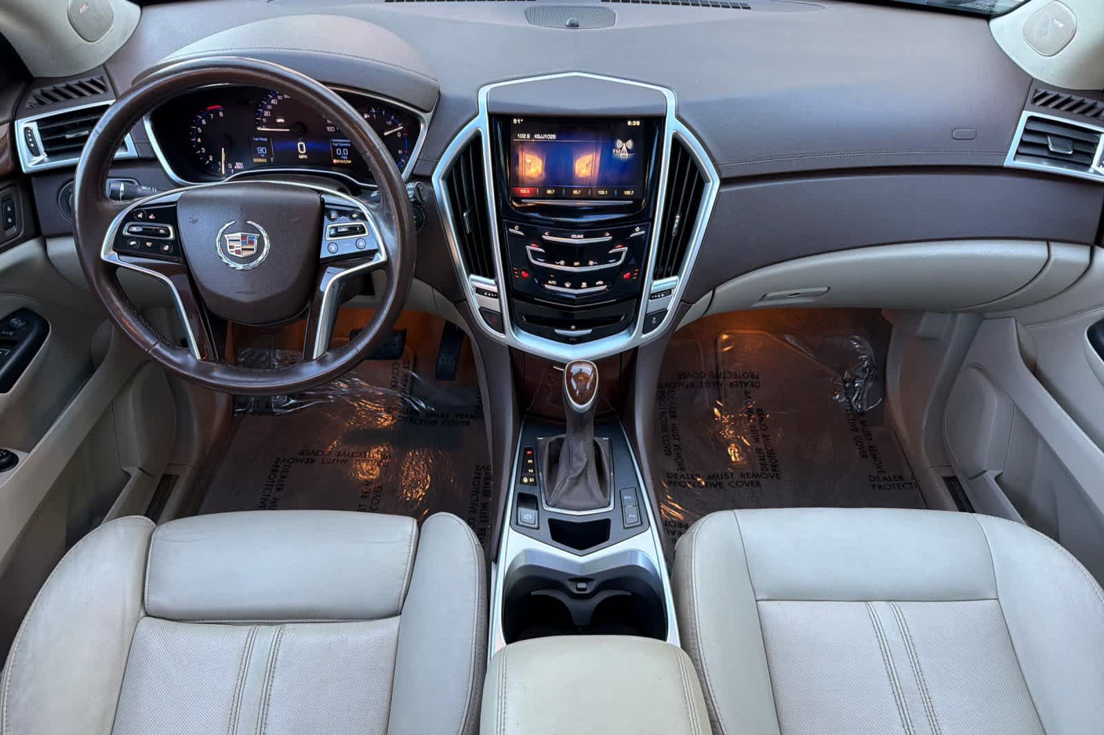 Used 2016 Cadillac SRX Luxury AWD/4WD image 3