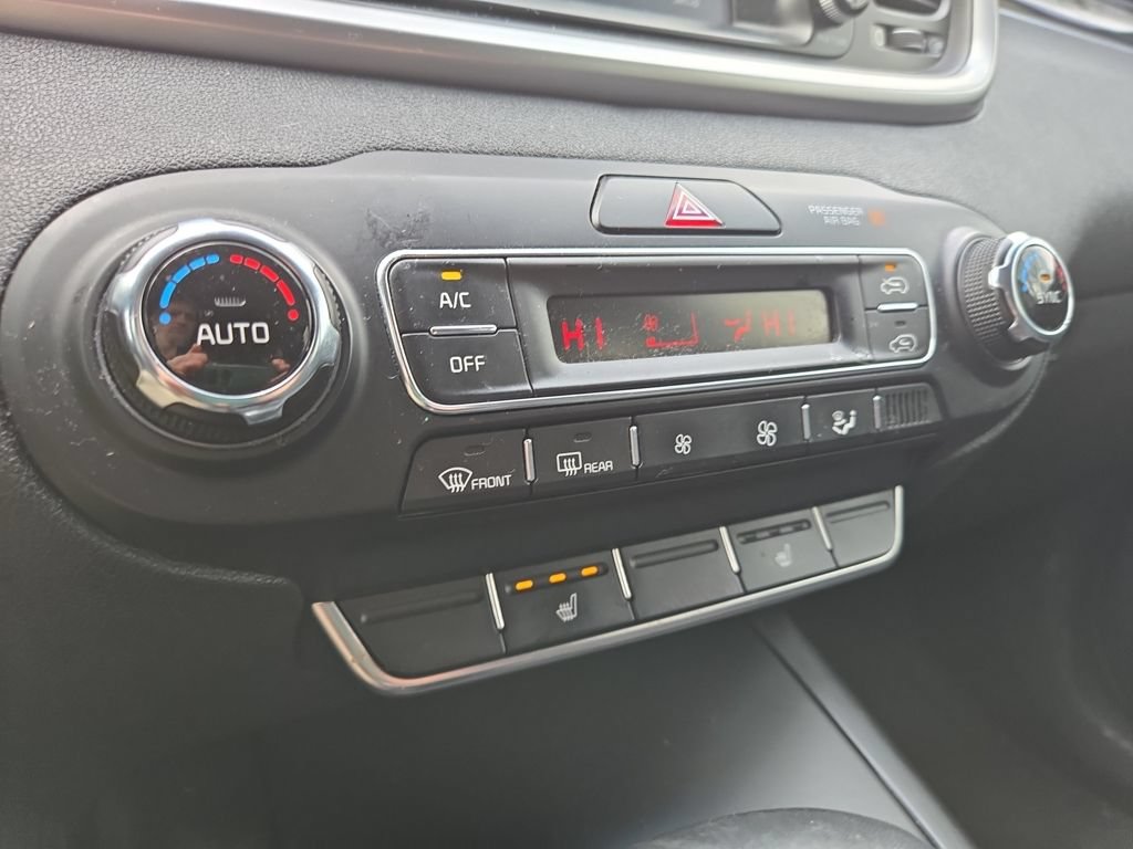 Certified 2019 Kia Sorento AWD w/ LX Convenience Package image 27