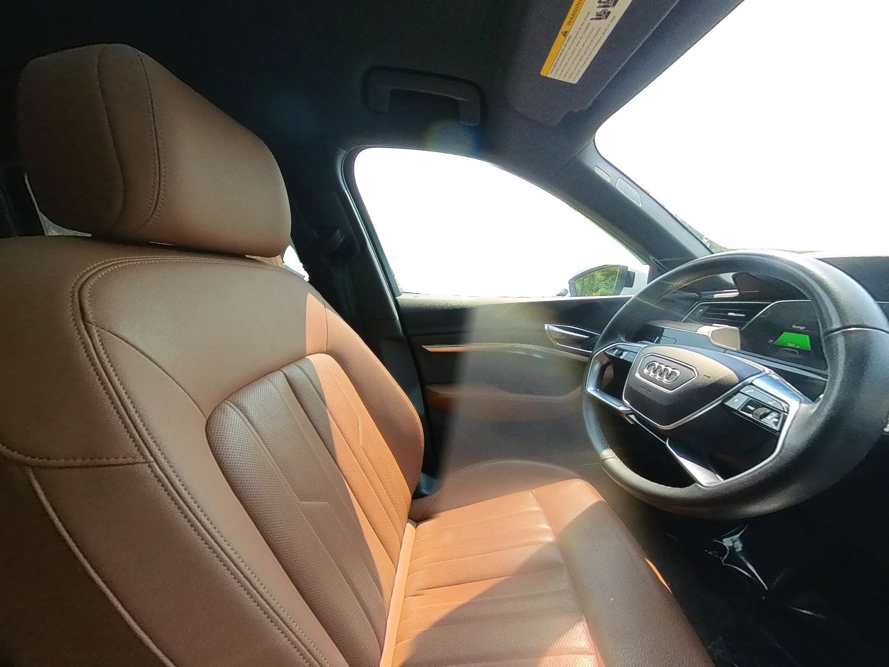 Used 2024 Audi Q8 e-tron Premium Plus w/ Premium Plus Package image 71