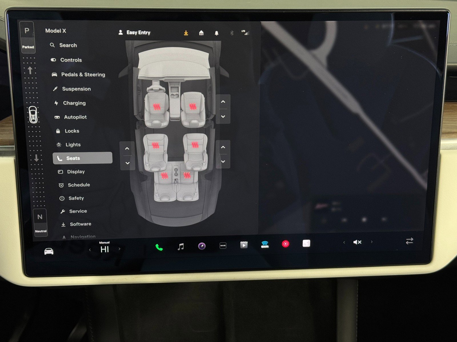 Used 2023 Tesla Model X image 28