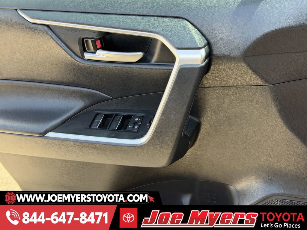 Used 2024 Toyota RAV4 XLE Premium image 26