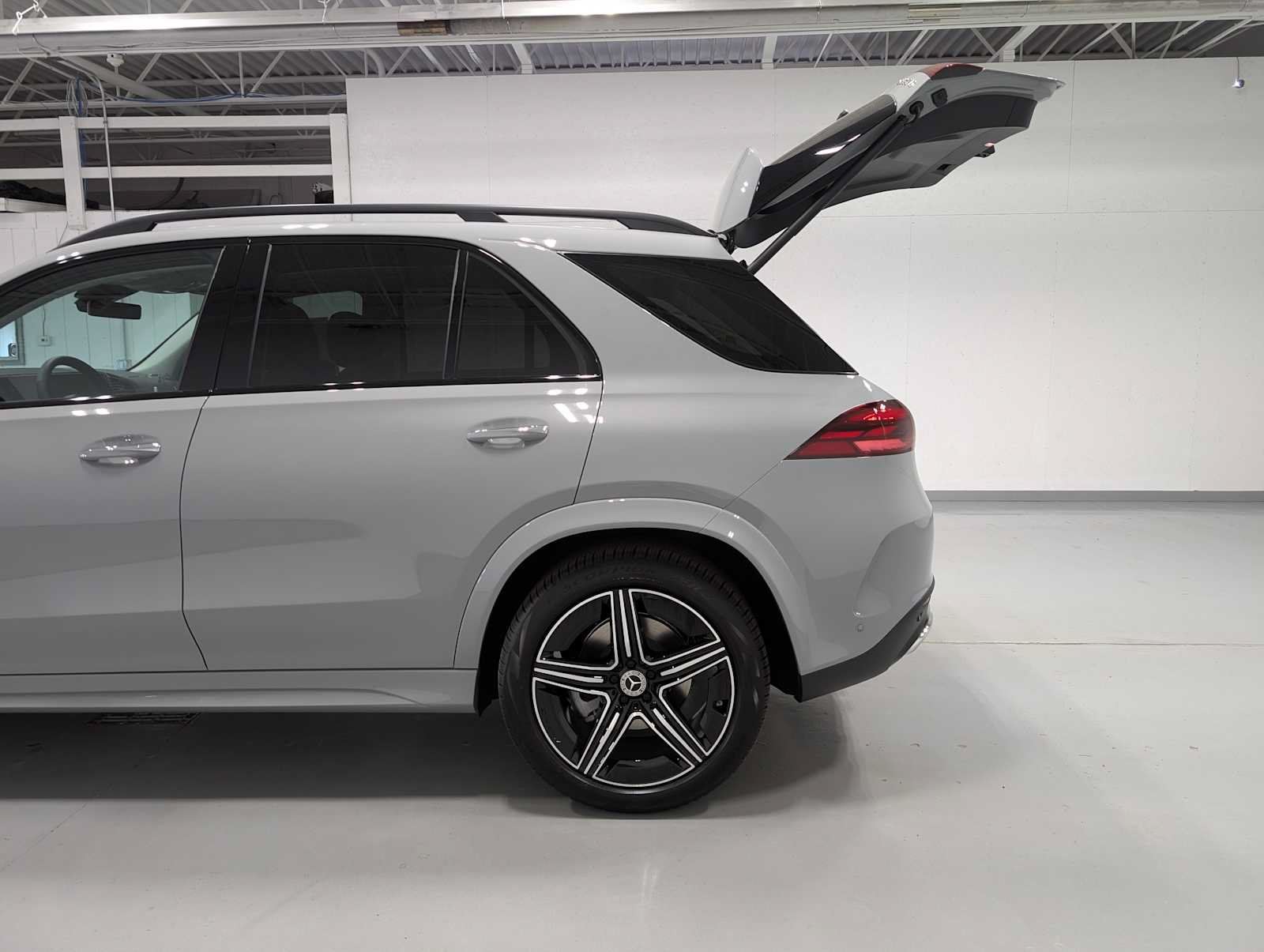 New 2026 Mercedes-Benz GLE 350 4MATIC image 9