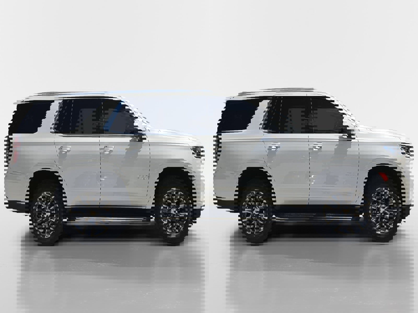 Used 2022 Chevrolet Tahoe LT w/ Luxury Package image 2