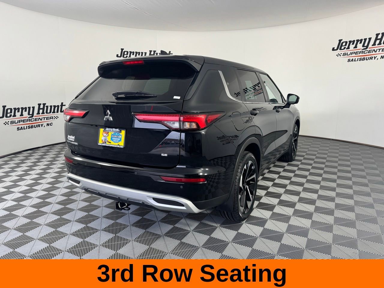 Used 2022 Mitsubishi Outlander SE image 7