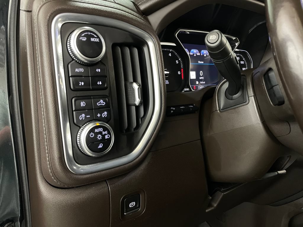 Certified 2022 GMC Sierra 2500 Denali w/ Denali Ultimate Package AWD/4WD image 30