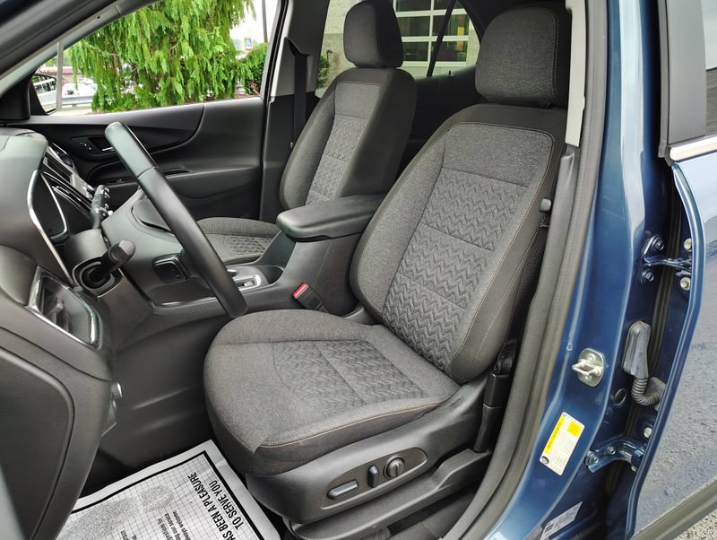 Used 2024 Chevrolet Equinox LT AWD/4WD image 12