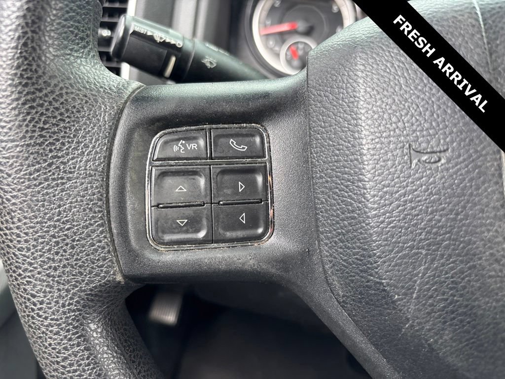 Used 2017 RAM 1500 Classic SLT AWD/4WD image 11