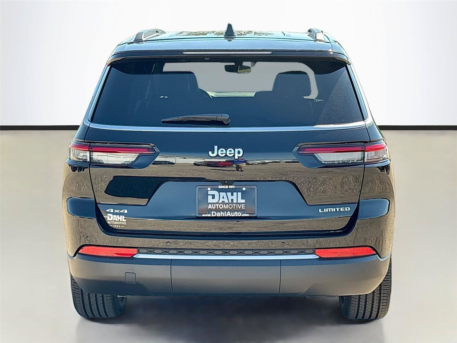 New 2026 Jeep Grand Cherokee L Limited AWD/4WD image 12