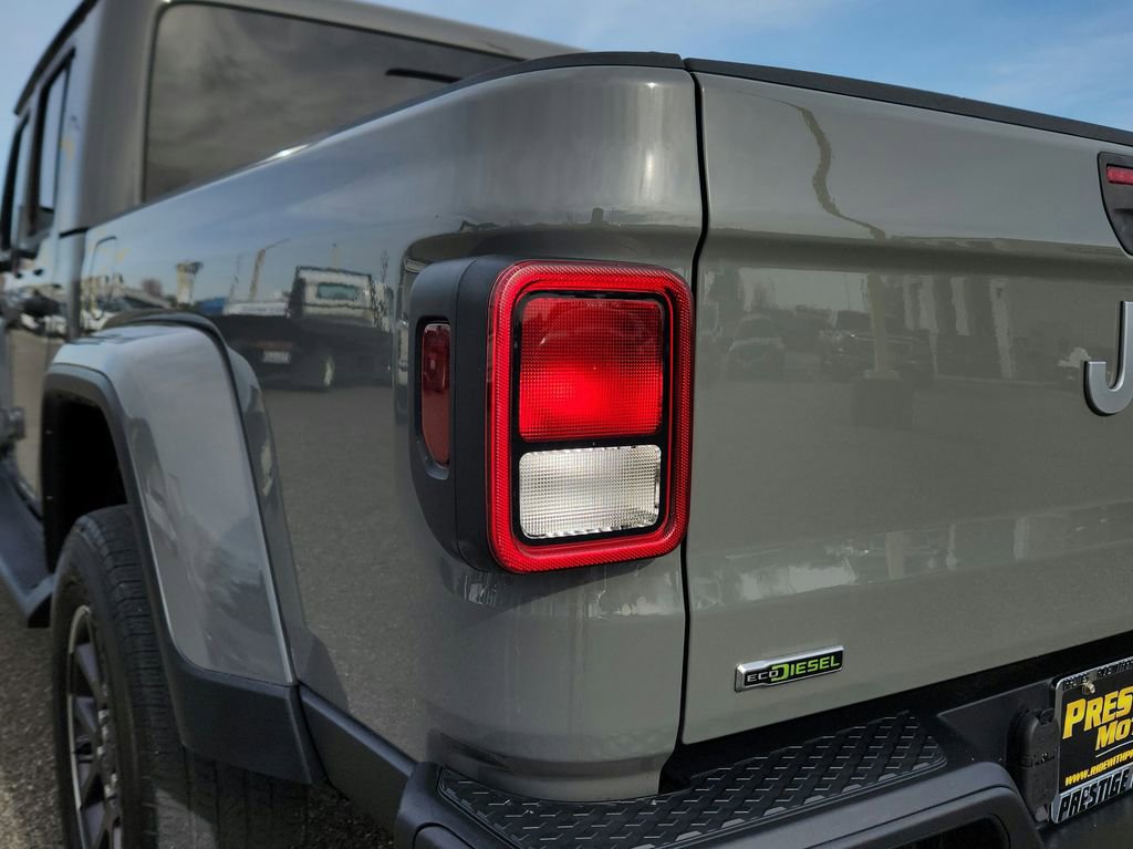 Used 2021 Jeep Gladiator Overland w/ Uconnect 4C Nav & Sound Group AWD/4WD image 30