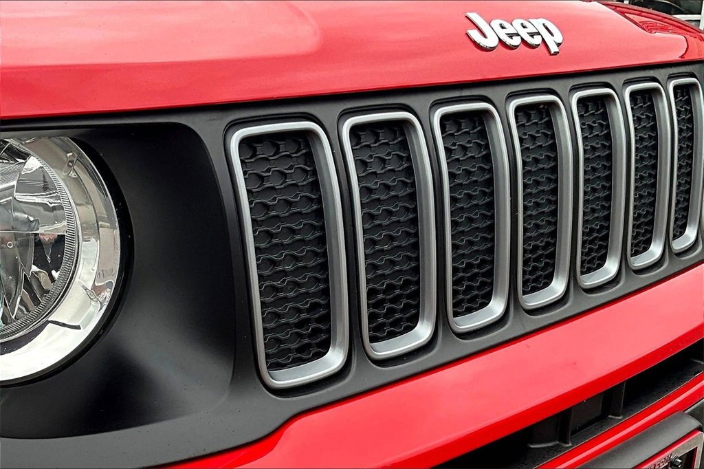 Used 2022 Jeep Renegade Latitude image 27