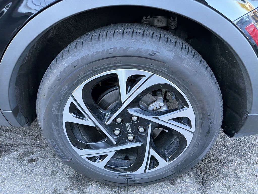 New 2026 Lincoln Nautilus Premier w/ Jet Appearance Package image 13