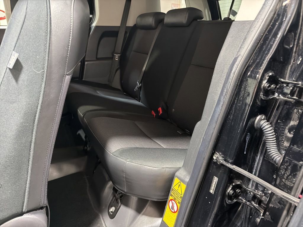 Used 2010 Toyota FJ Cruiser 4WD image 18