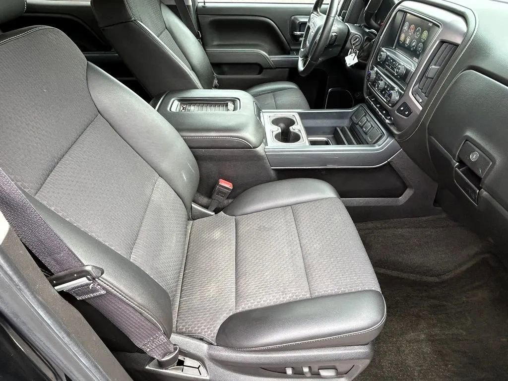 Used 2016 GMC Sierra 1500 SLE w/ All-Terrain Package AWD/4WD image 17