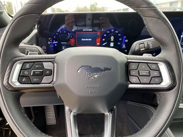 Used 2025 Ford Mustang GT Premium image 15