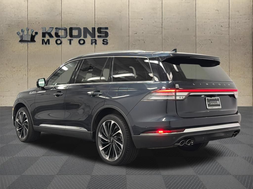 Used 2023 Lincoln Aviator Reserve w/ Equipment Group 201A AWD/4WD image 6