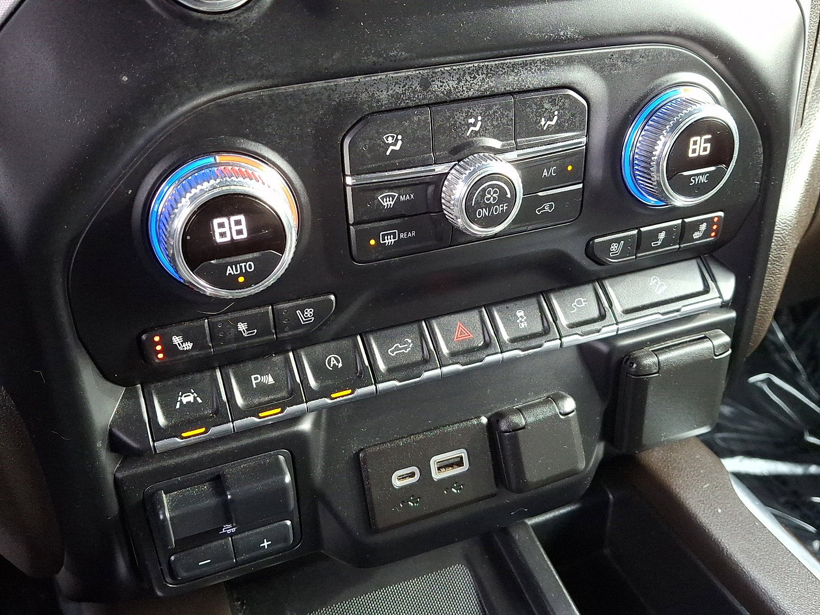 Used 2020 GMC Sierra 1500 SLT w/ SLT Premium Plus Package image 16