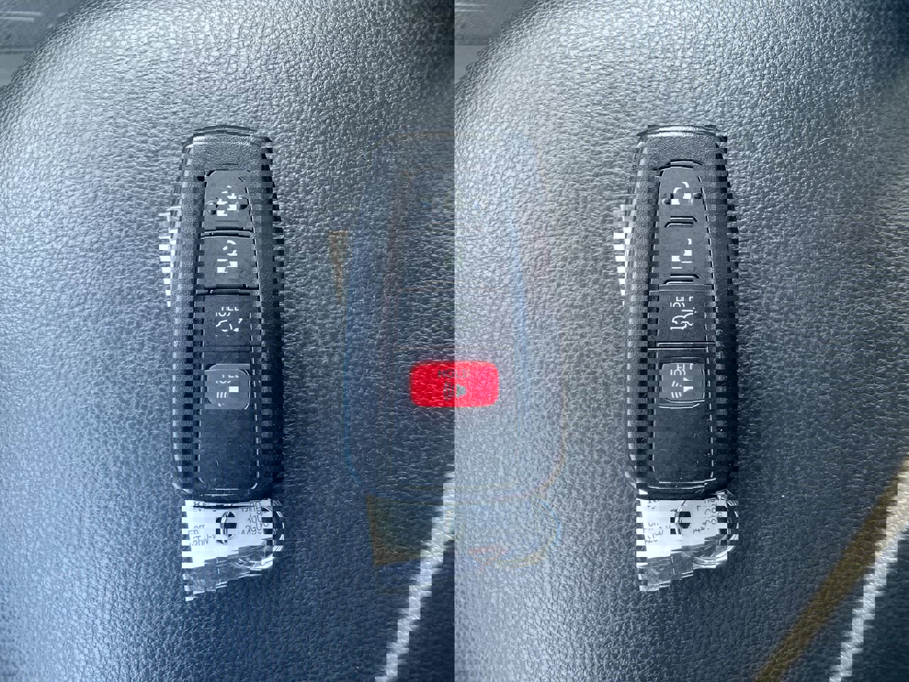 Used 2022 Toyota RAV4 XLE w/ Convenience Package image 29