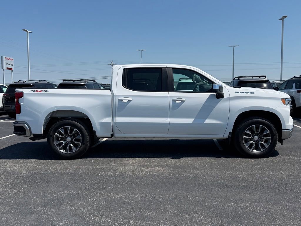 Used 2024 Chevrolet Silverado 1500 LT image 4