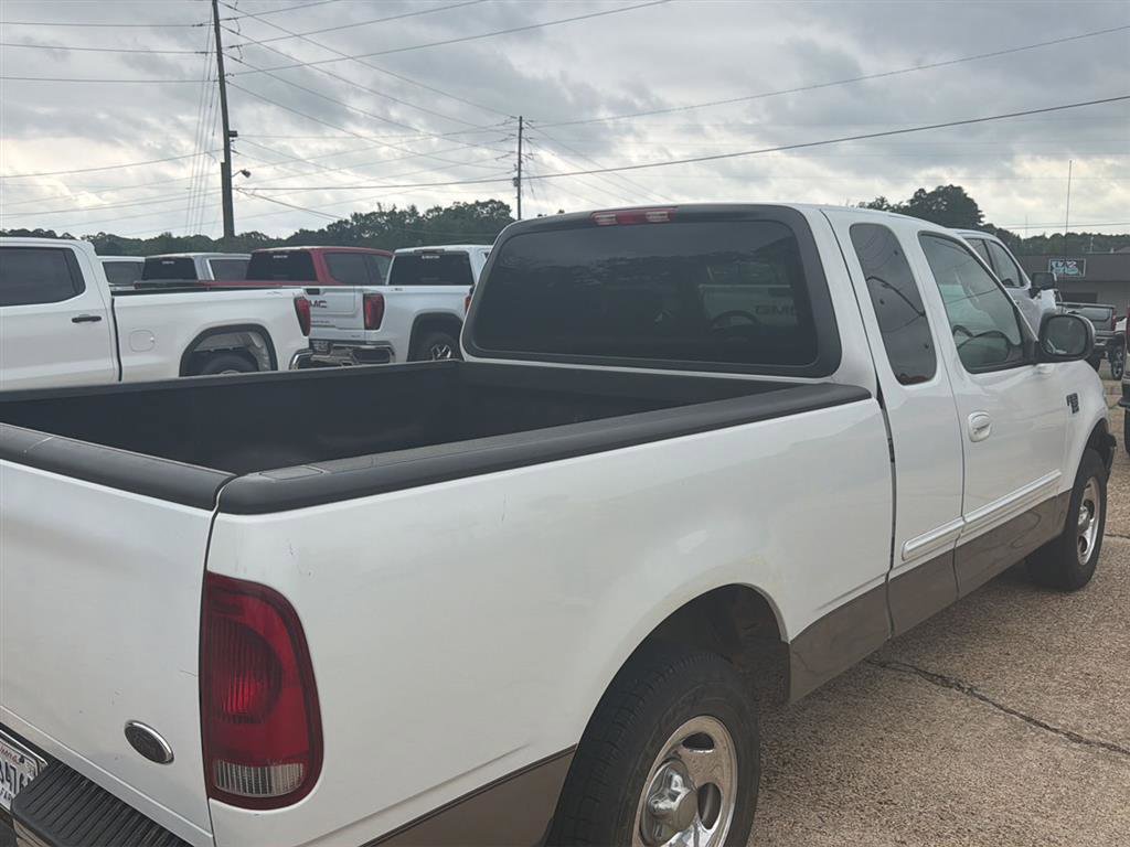Used 2001 Ford F150 XL RWD image 4
