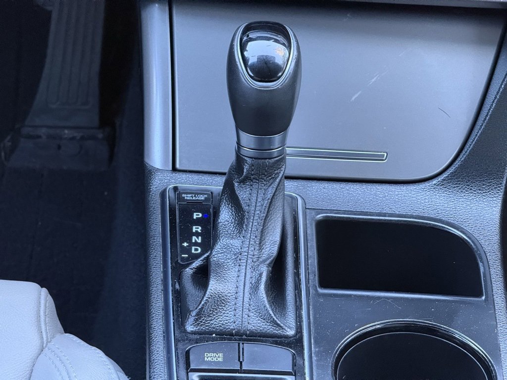 Used 2016 Hyundai Sonata Sport w/ Option Group 02 image 16