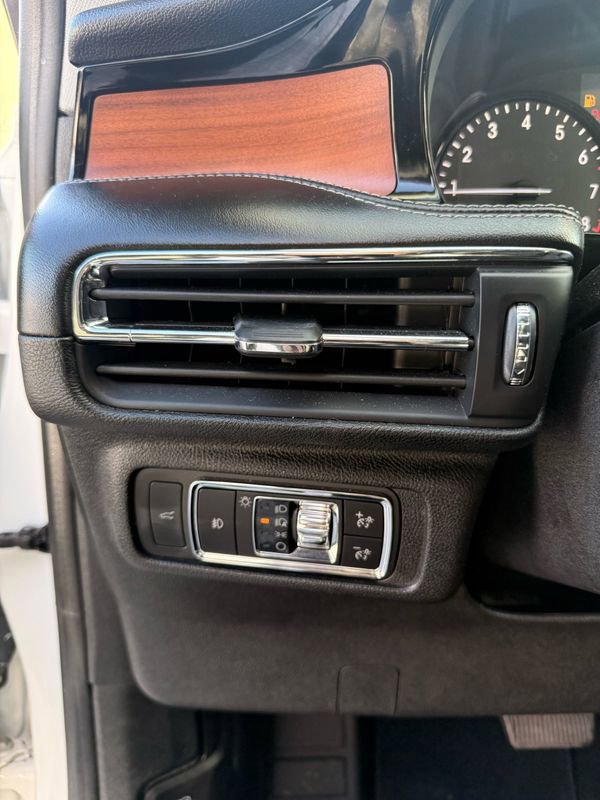 Used 2020 Lincoln Corsair Reserve w/ Equipment Group 201A image 18