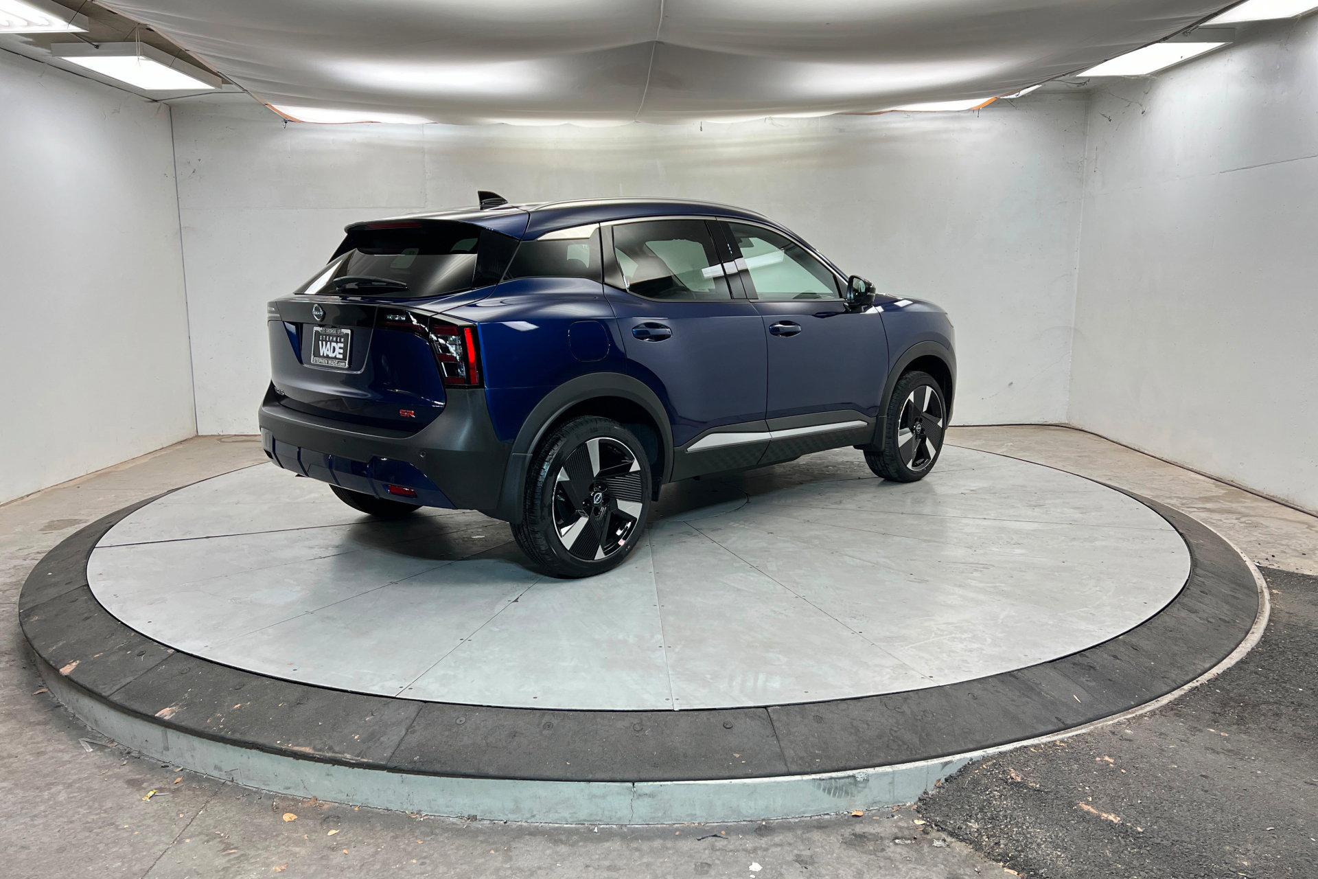 New 2026 Nissan Kicks SR image 5