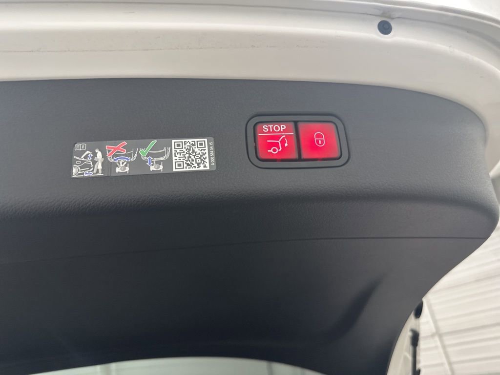 New 2026 Mercedes-Benz GLC 300 image 27