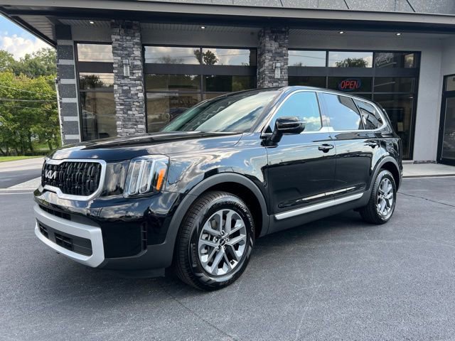 Used 2025 Kia Telluride LX image 14