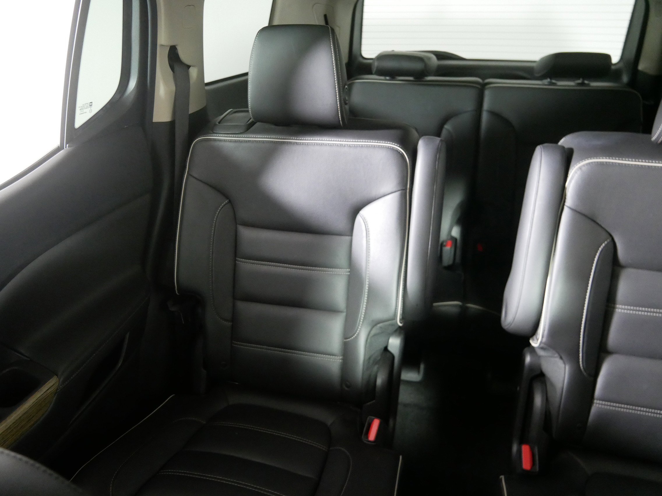 Used 2018 GMC Acadia Denali w/ Technology Package image 12