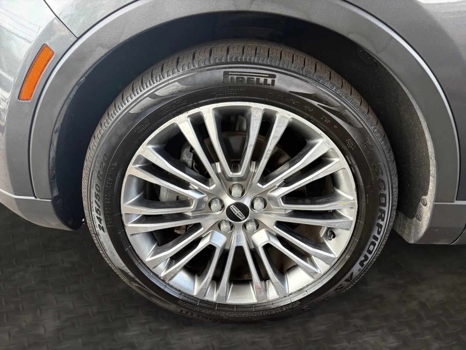Used 2018 Lincoln MKX Reserve AWD/4WD image 36