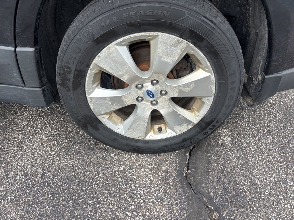 Used 2011 Subaru Outback 3.6R Limited image 12