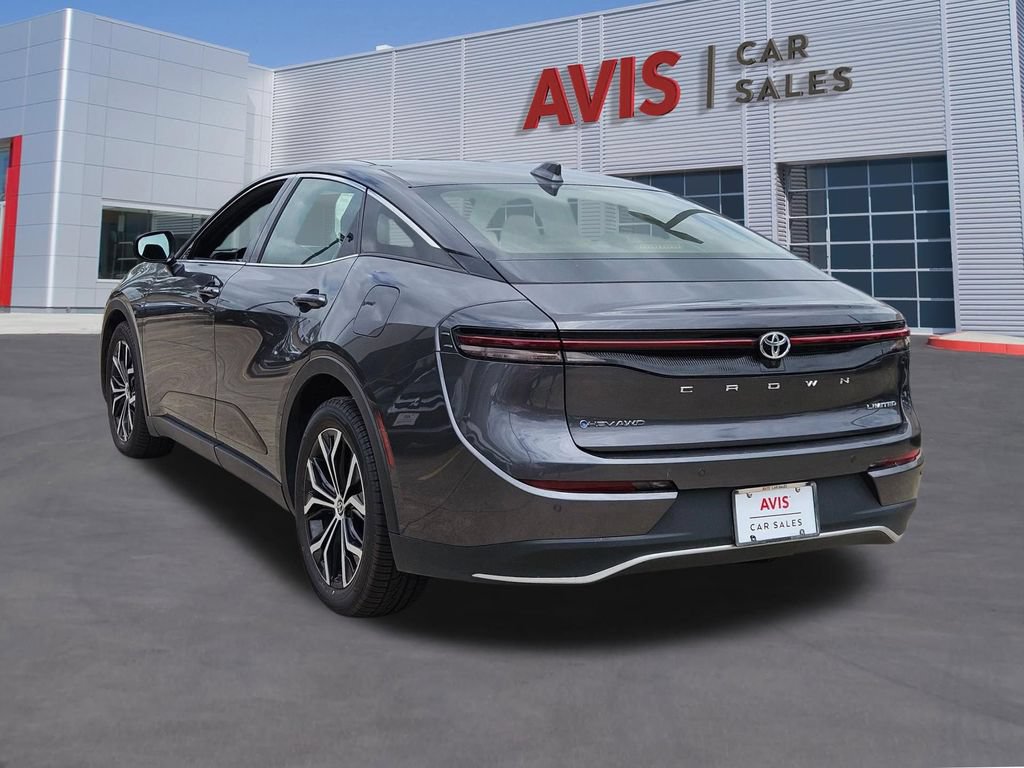 Used 2024 Toyota Crown AWD/4WD image 3
