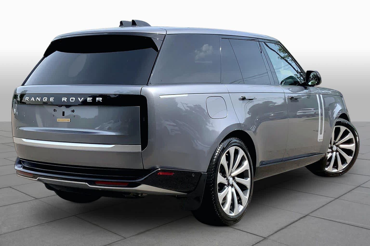 Used 2024 Land Rover Range Rover Autobiography AWD/4WD image 13