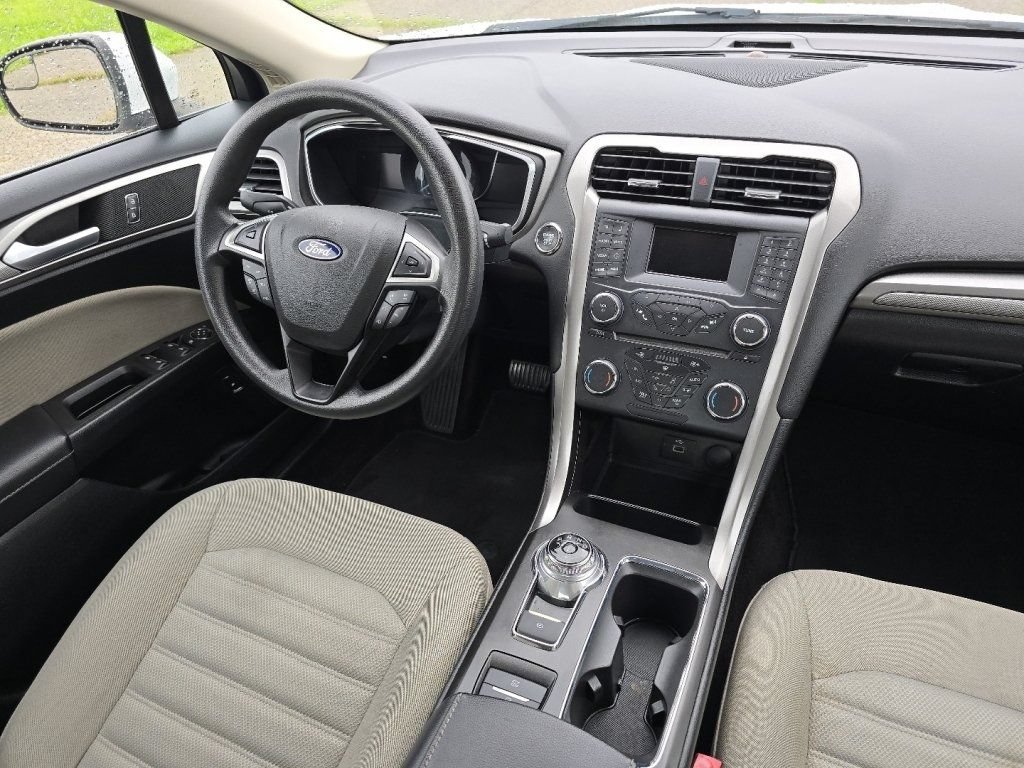 Used 2018 Ford Fusion S FWD image 23
