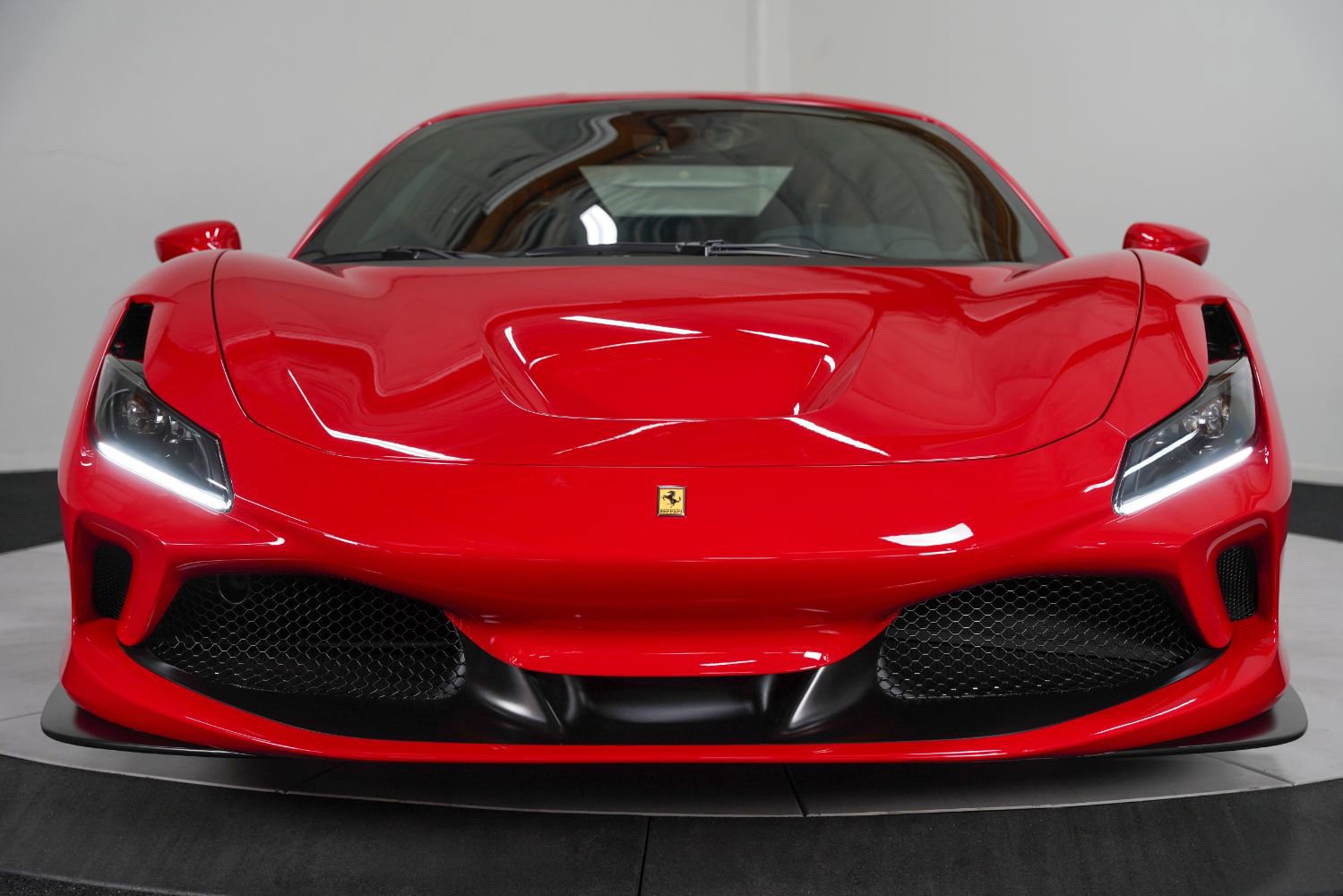 Used 2022 Ferrari F8 Tributo image 15