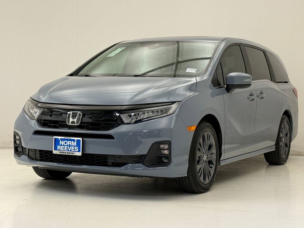 New 2026 Honda Odyssey Touring image 2