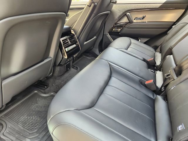 New 2026 Land Rover Range Rover Sport SE AWD/4WD image 19