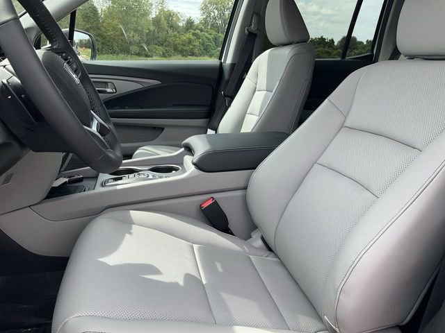 Certified 2025 Honda Ridgeline RTL image 18