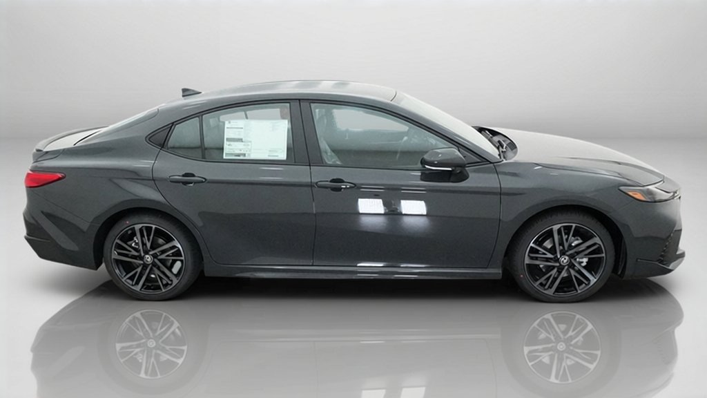 New 2027 Toyota Camry XSE FWD image 7