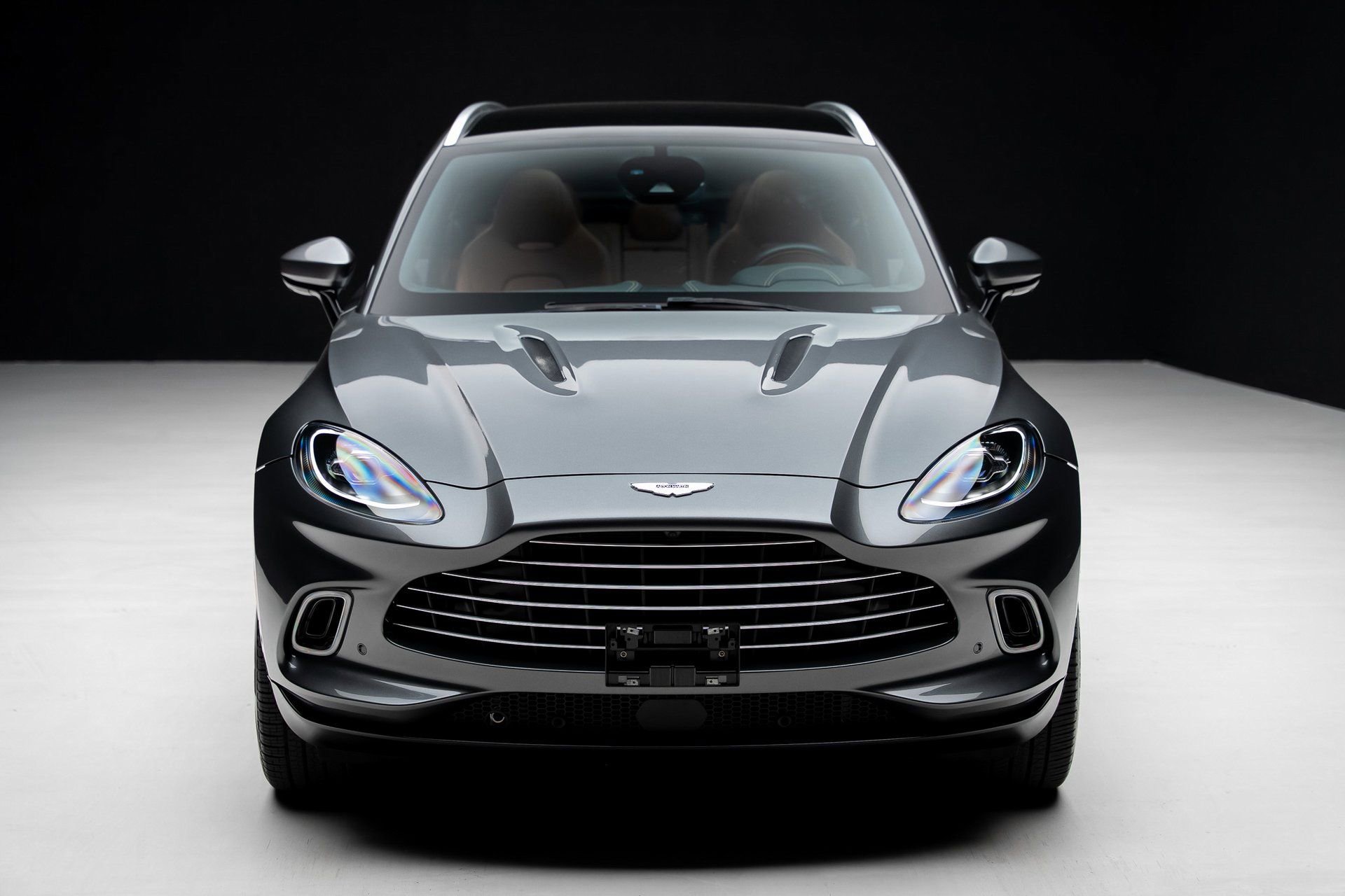 Used 2021 Aston Martin DBX image 5