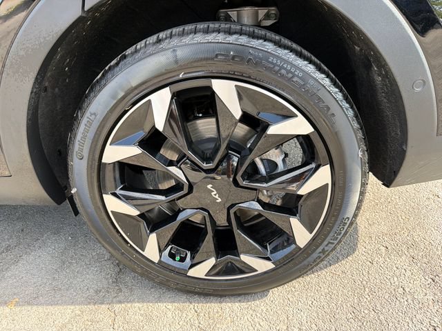 Certified 2025 Kia Sorento SX FWD image 31