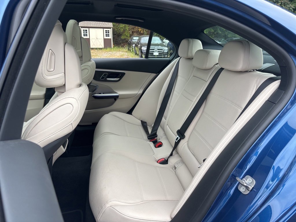 Used 2025 Mercedes-Benz C 300 4MATIC Sedan image 12