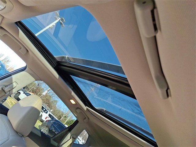 Used 2020 Nissan Rogue SL w/ Premium Package image 11