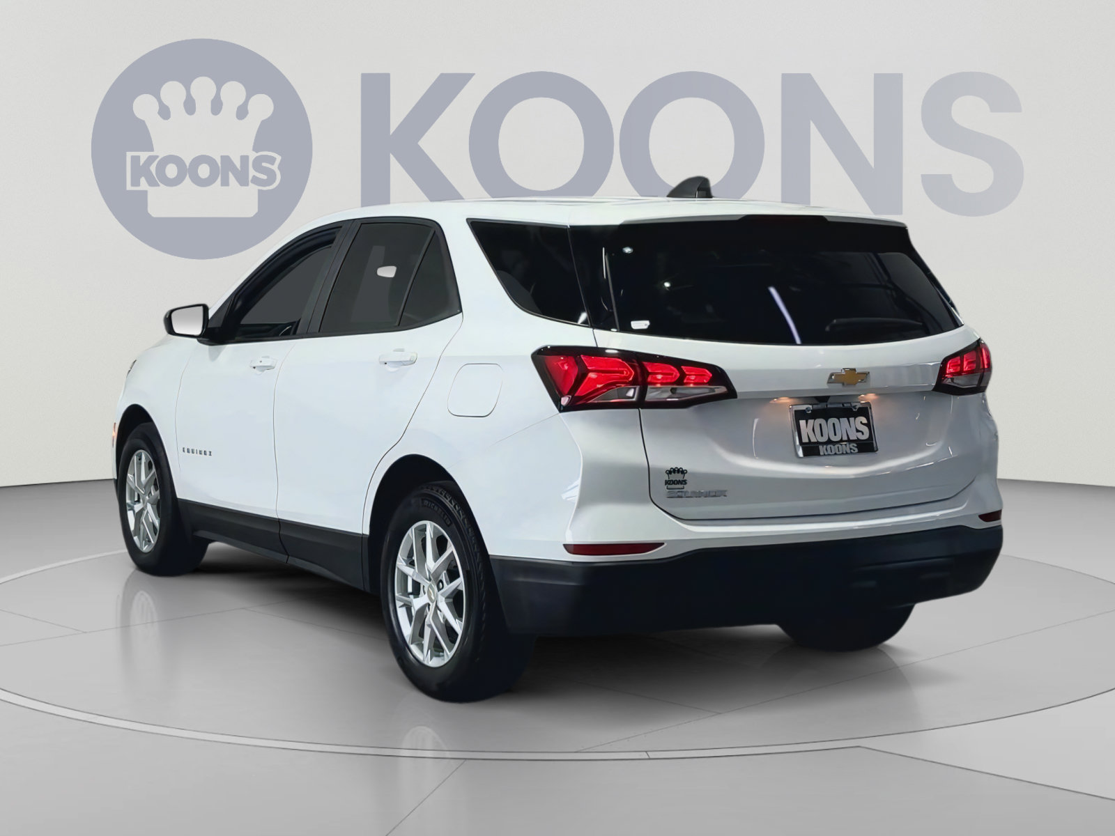 Used 2024 Chevrolet Equinox LS w/ LS Convenience Package FWD image 8
