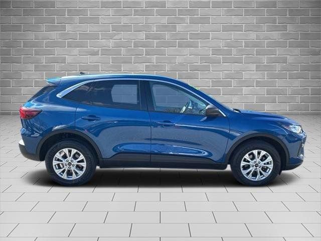 Certified 2023 Ford Escape Active AWD/4WD image 2