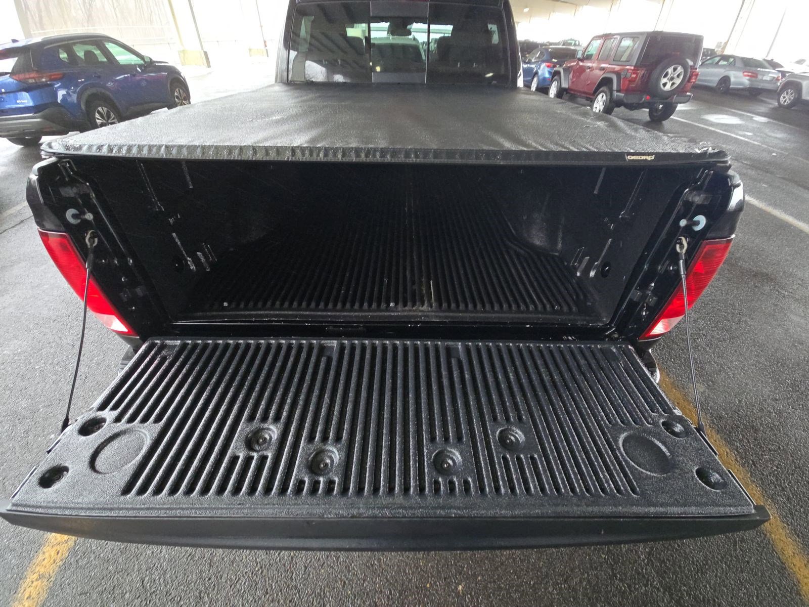Used 2020 RAM 1500 Classic SLT image 21