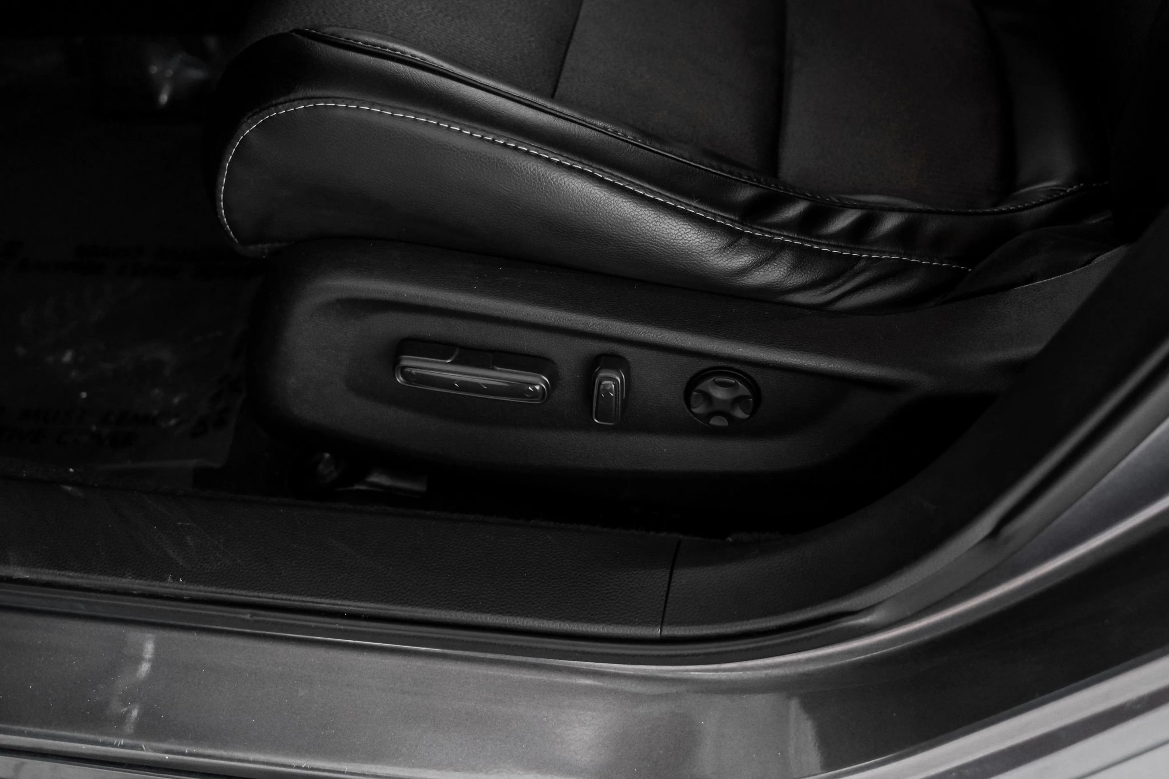 Used 2018 Honda Accord Sport image 24